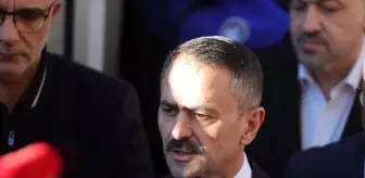 Kocaeli'de Çöken Binada Arama Kurtarma Çalışmaları Devam Ediyor