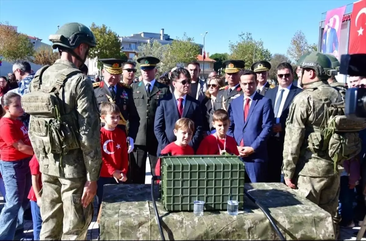 Gelibolu'da 29 Ekim Cumhuriyet Bayramı Kapsamında Askeri Teçhizat Tanıtımı
