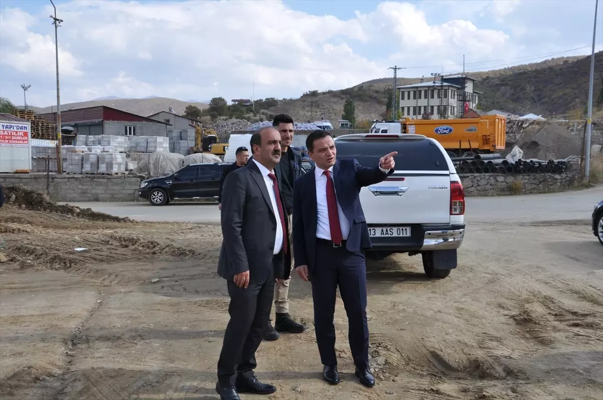 Hizan ilçesinde doğalgaz çalışmaları hızla devam ediyor