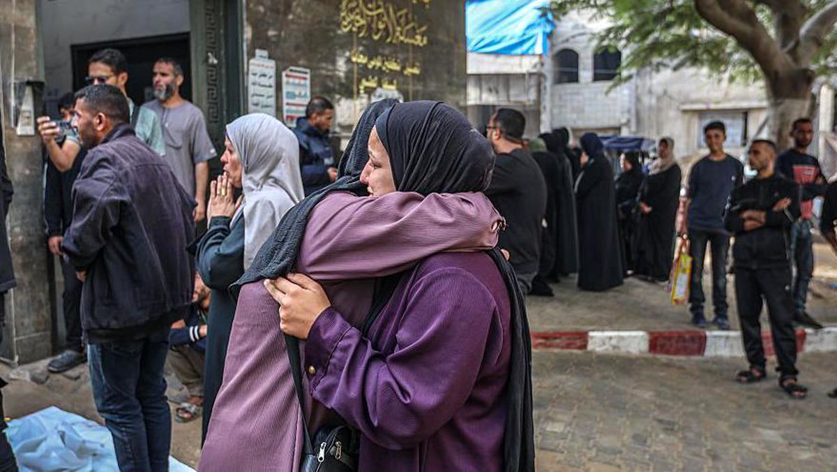 Gazzeli çocuklar, İsrail'in tahliyelere izin vermesini beklerken ölüyor