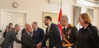 İzmir ve çevre illerde Cumhuriyet'in 102. yıl dönümü kutlandı