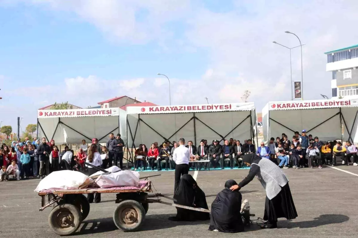 Cumhuriyetin 102. Yıl Dönümü Karayazı'da Coşkuyla Kutlandı