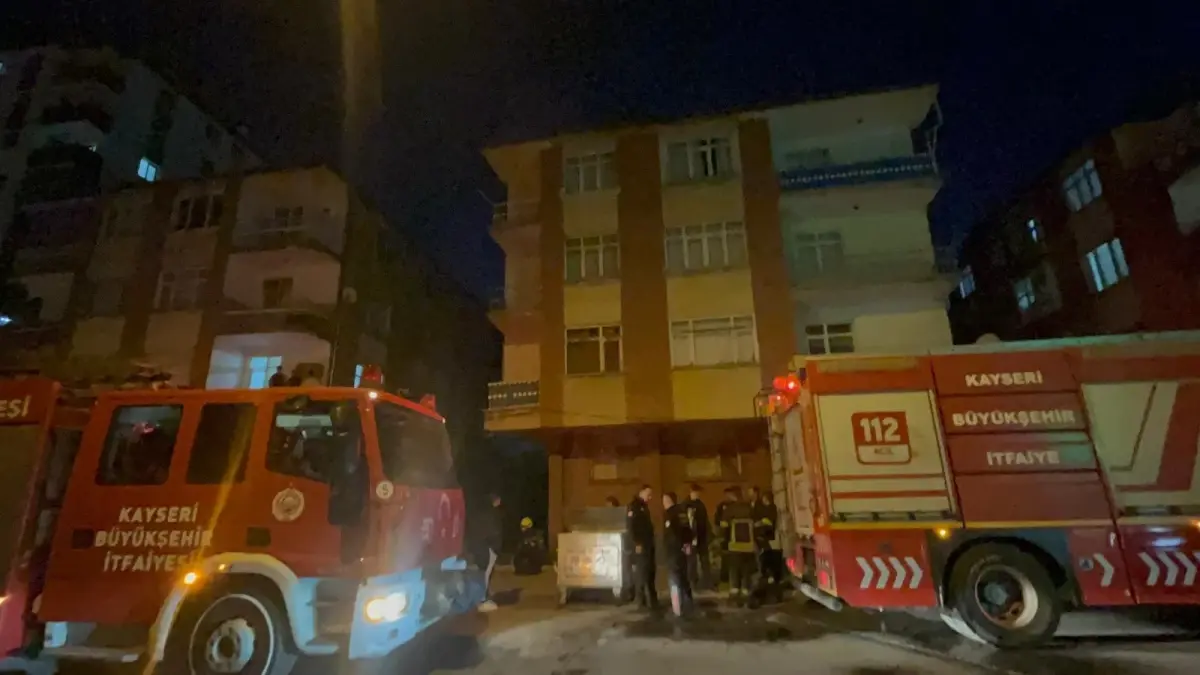 Kayseri'de Yangın: 4 Çocuk Hastaneye Kaldırıldı