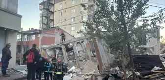 Kocaeli'nin Gebze İlçesinde 6 Katlı Bina Çöktü