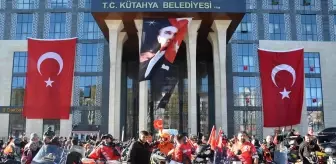 Kütahya'da Cumhuriyet Bayramı İçin Motosiklet Korteji Düzenlendi