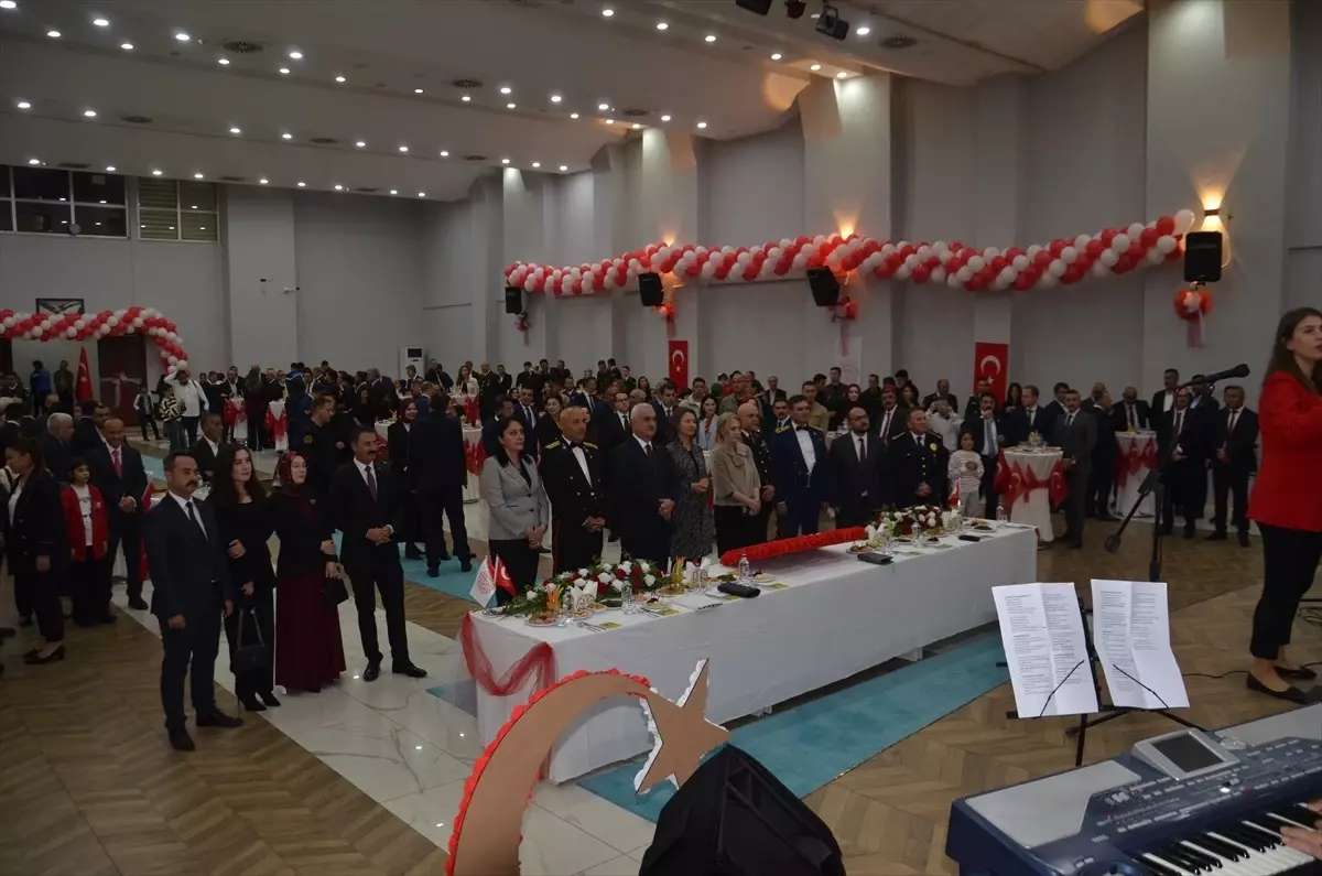 Muş'ta Cumhuriyet Bayramı Resepsiyonu Düzenlendi
