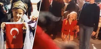Onu şimdilerde bütün Türkiye tanıyor: 'Yaşasın Cumhuriyet' notuyla çocukluk fotoğraflarını paylaştı
