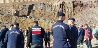 Akyazı'da Yol Yapımında Kuyuya Düşen İşçi Hayatını Kaybetti