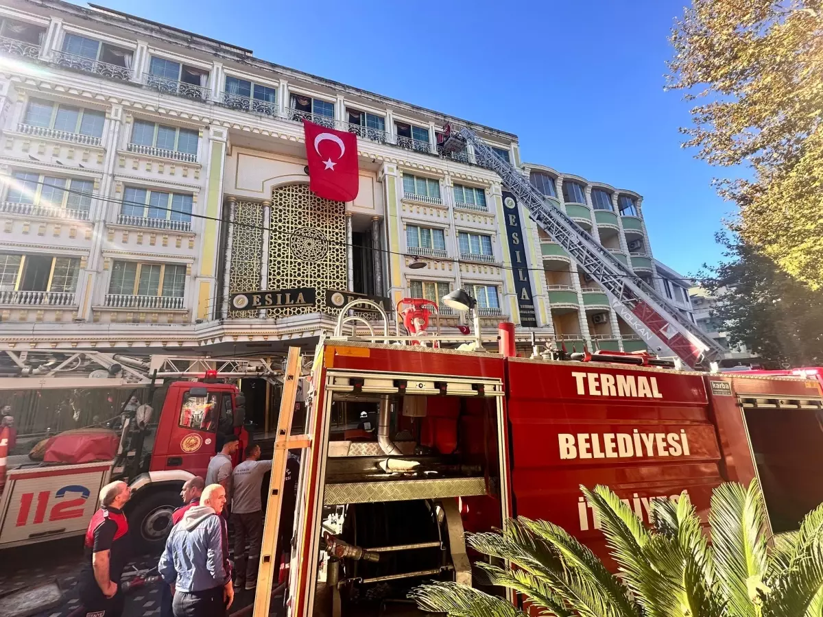 Termal'de 5 Katlı Otelde Yangın Çıktı