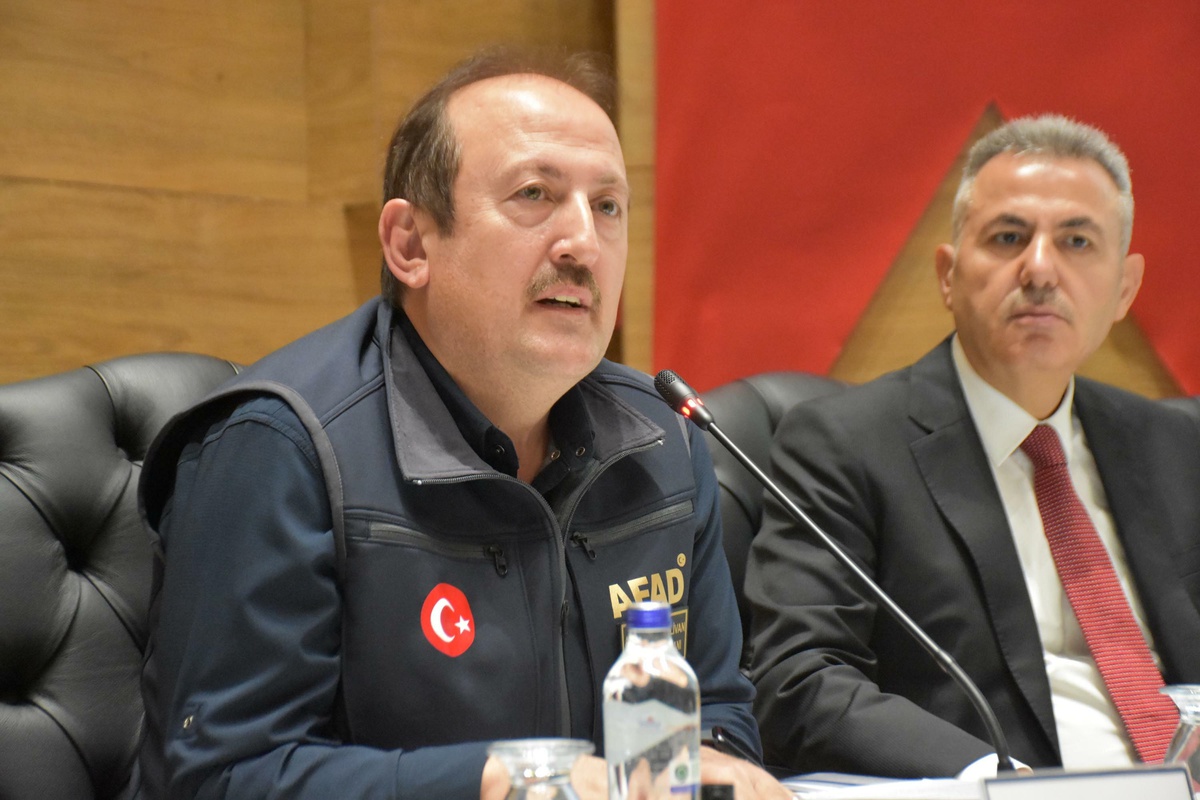 AFAD Başkanı Pehlivan: Dirençli İzmir Projesi'nin lasmanını 2 ay içerisinde gerçekleştireceğiz