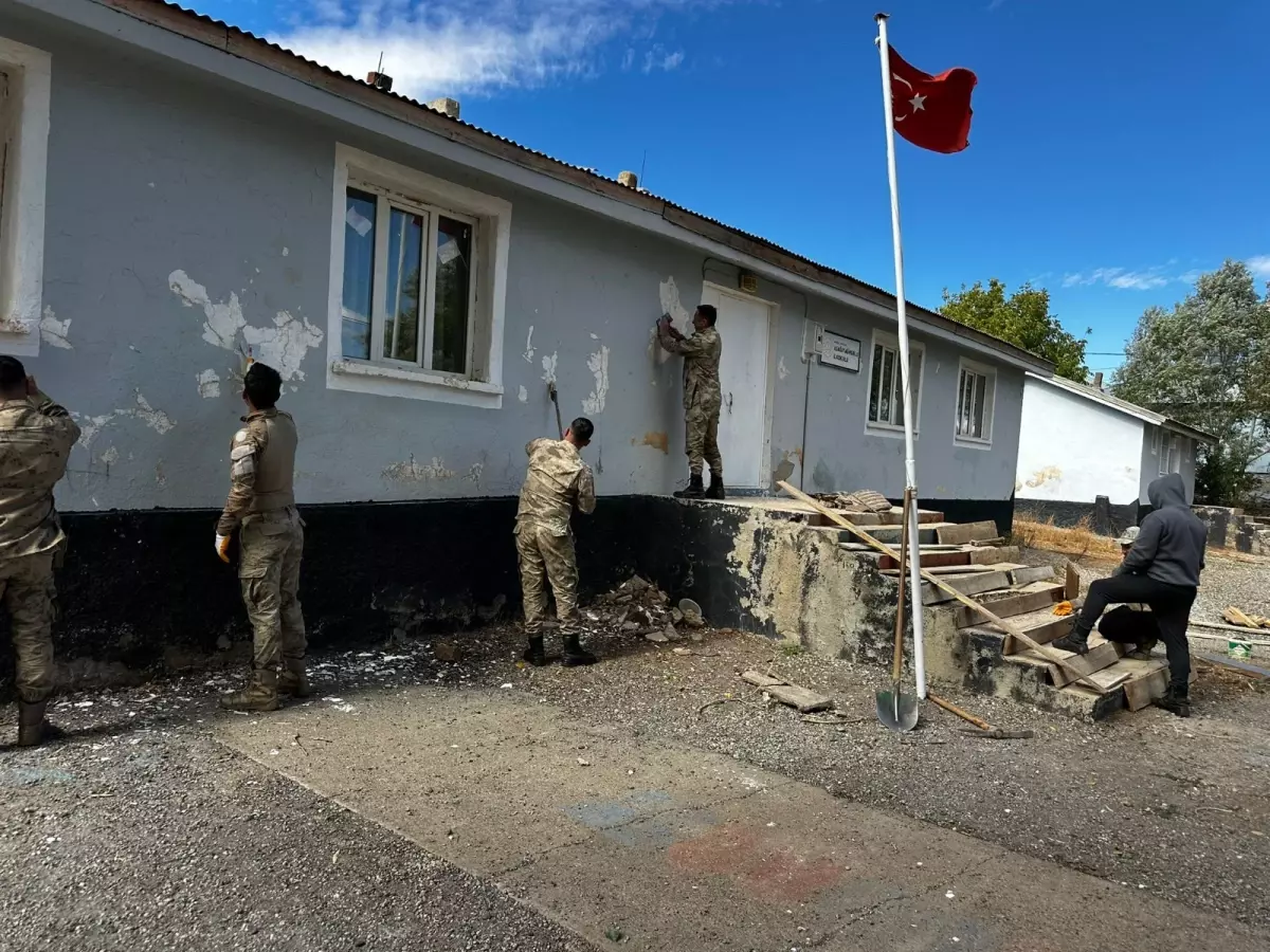 Jandarma Eğitim İçin Seferber Oldu