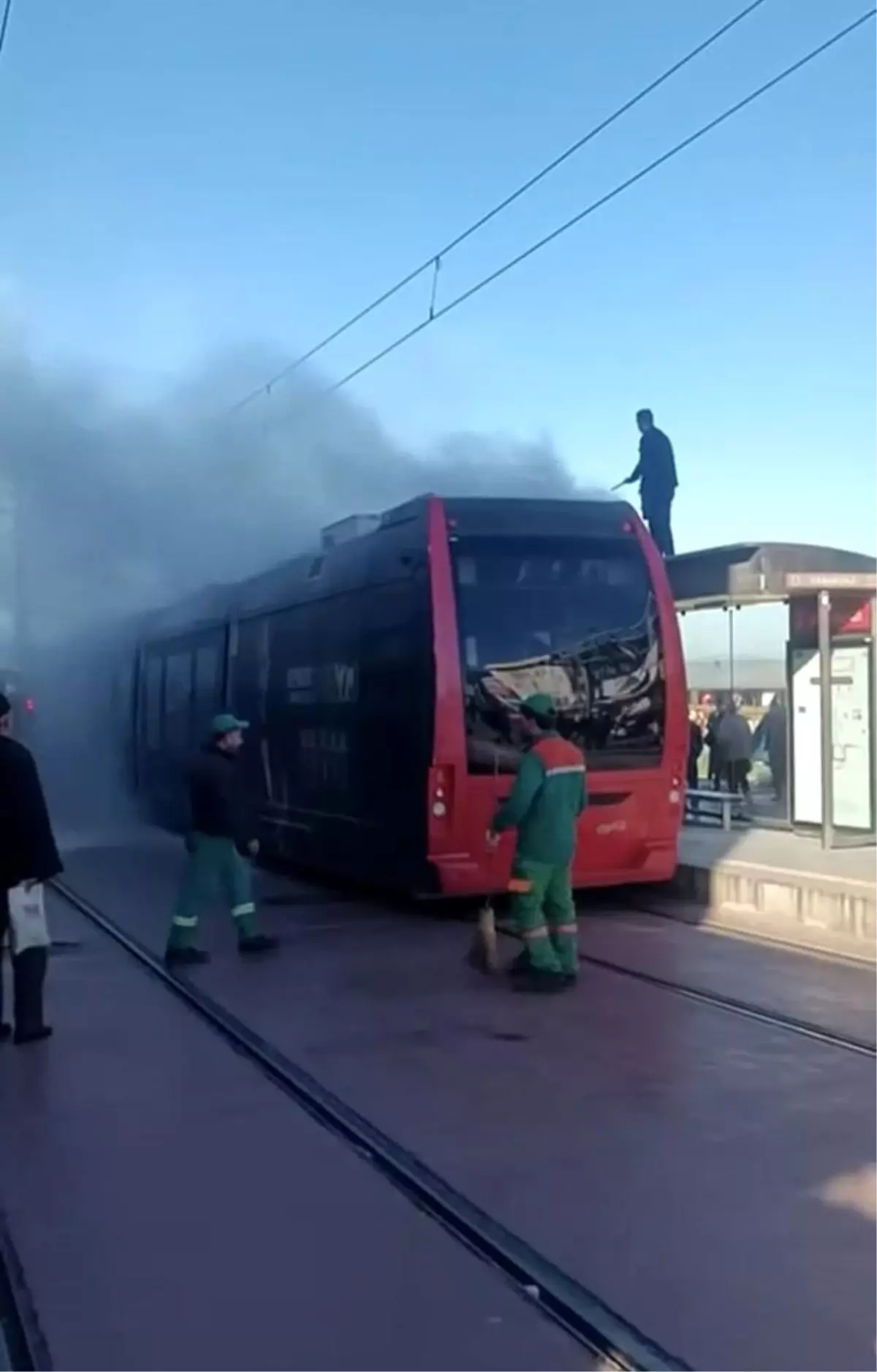 Bursa'da İpek Böceği Tramvayında Yangın Çıktı