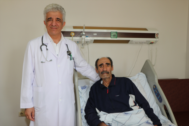 erzurum da ameliyatta karpuz buyuklugunde kitle 19200921 4796 m