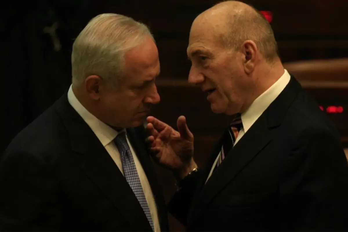 Eski İsrail Başbakanı Olmert: Gazze, Filistin'in bir parçası