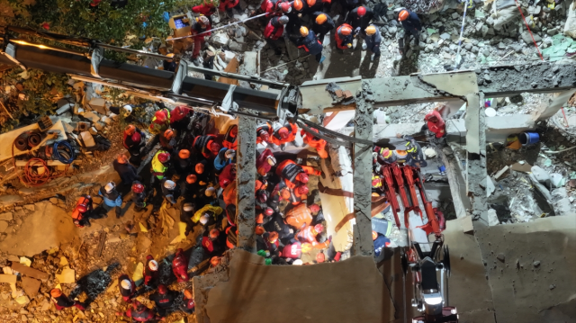 Gebze'de arama çalışmaları sona erdi! Anne ve babanın da cansız bedenlerine ulaşıldı 6 gebze de arama calismalari sona erdi anne ve 19200124 5063 m