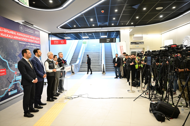 İstanbul'a yeni metro hattı! Bakan Uraloğlu seferlerin başlayacağı tarihi verdi 4 istanbul a yeni metro hatti bakan uraloglu 19201547 123 m