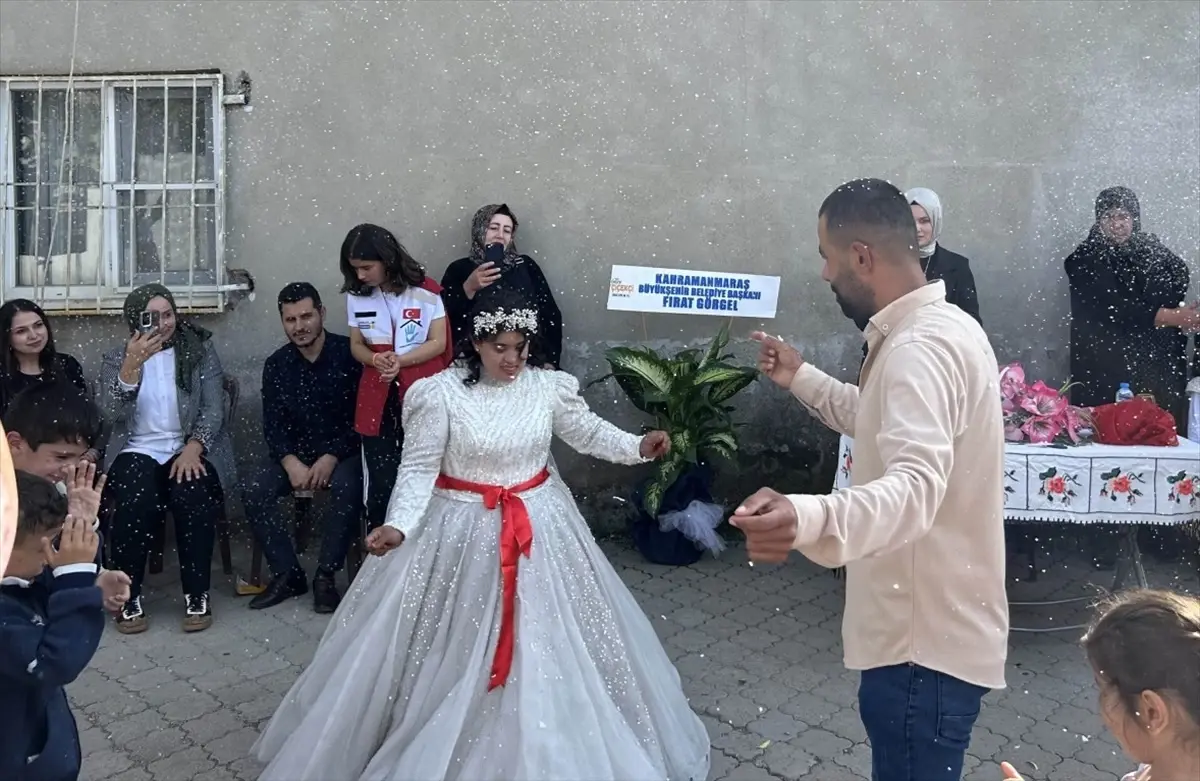 Down Sendromlu Melek'in Düğün Hayali Gerçekleşti