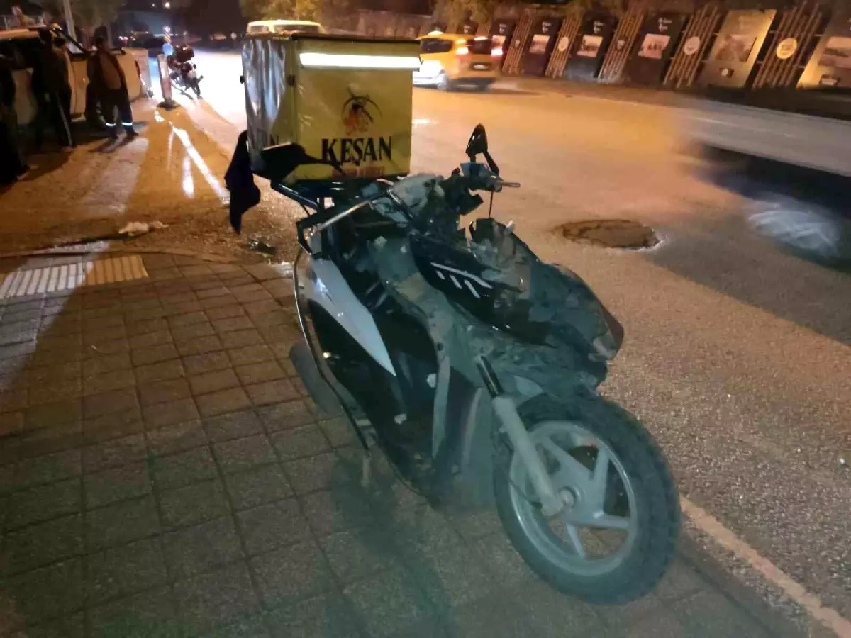 Edirne'de Trafik Kazası: Motosiklet Sürücüsü Yaralandı
