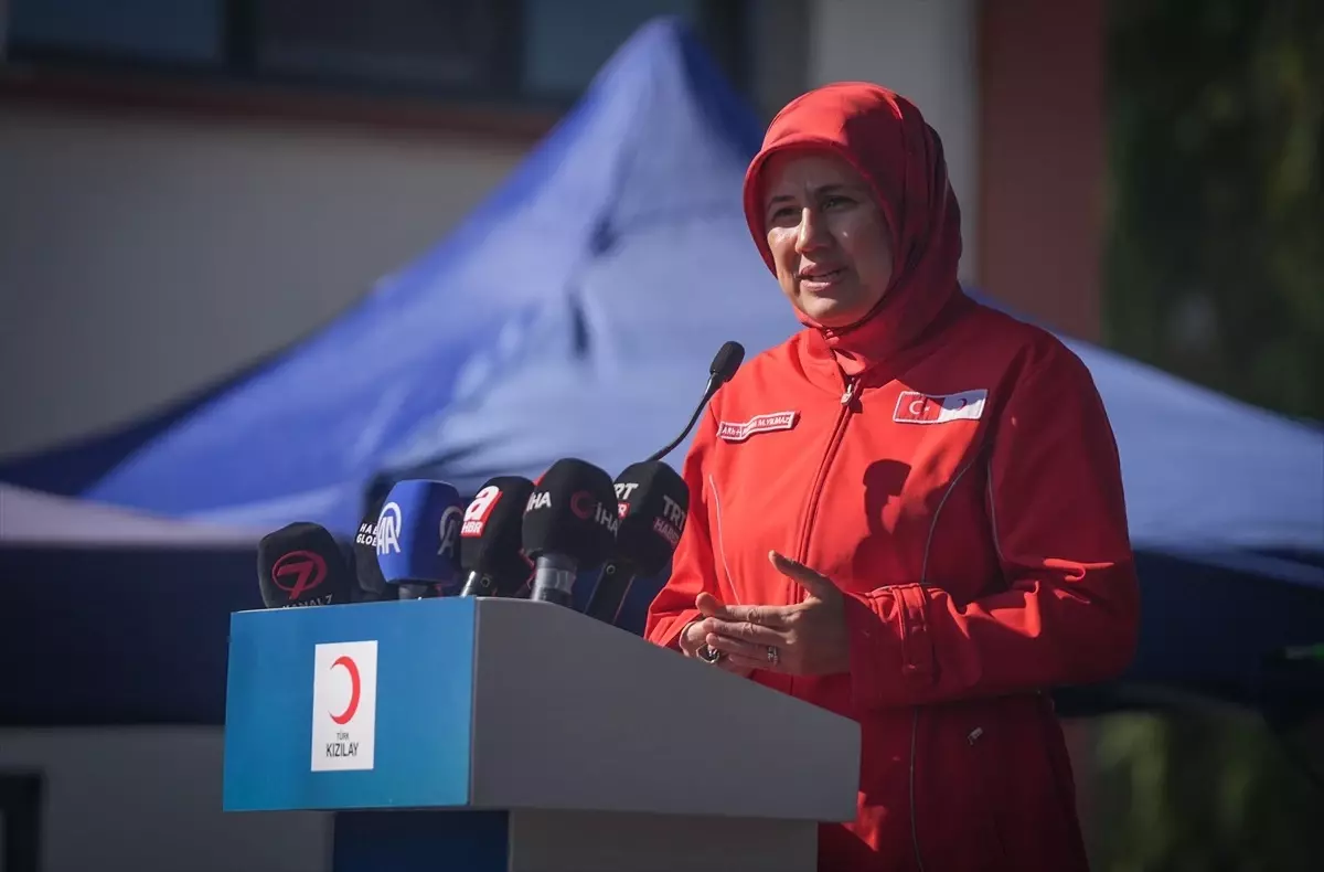 Kızılay Haftası Etkinliklerinde Geleceğin Kızılaycıları Yetişiyor