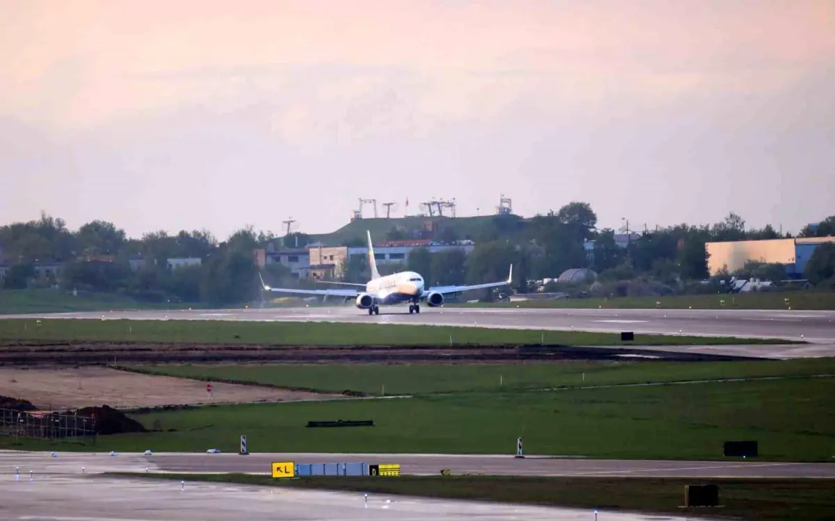 Litvanya'da Meteoroloji Balonları Hava Trafiğini İkinci Kez Duraklattı