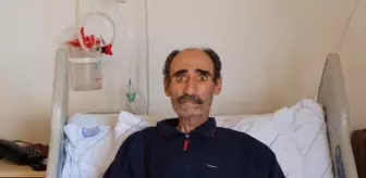 Nefes darlığı şikayetiyle gitti, akciğerinden çıkan 30 yıllık cerrahı dahi şaşırttı