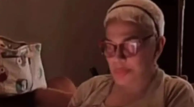 Saçlarını kazıtan Sezen Aksu'nun son halini yakın arkadaşı paylaştı