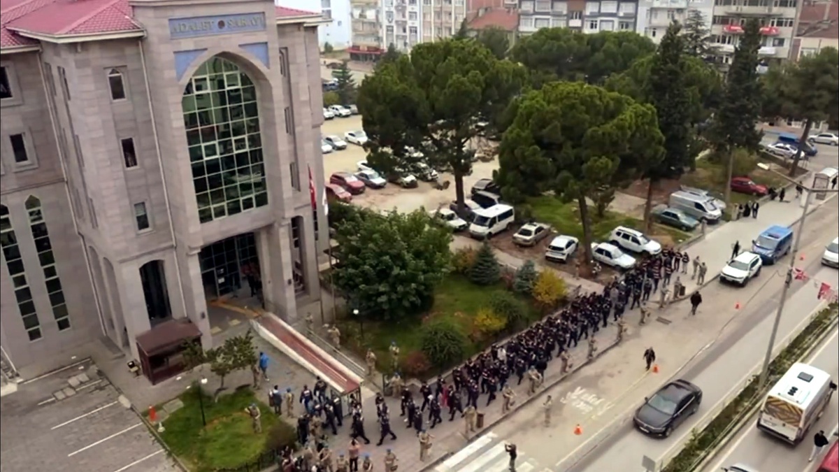 Siber Suçlara Yönelik Operasyon: 32 Şüpheli Yakalandı