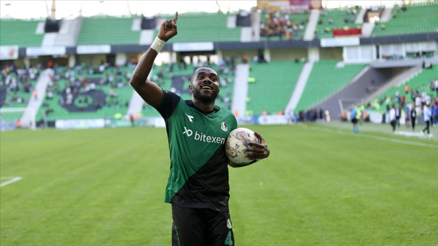 Kabongo Kasongo, the goal machine in Turkey, fell to a dirt field