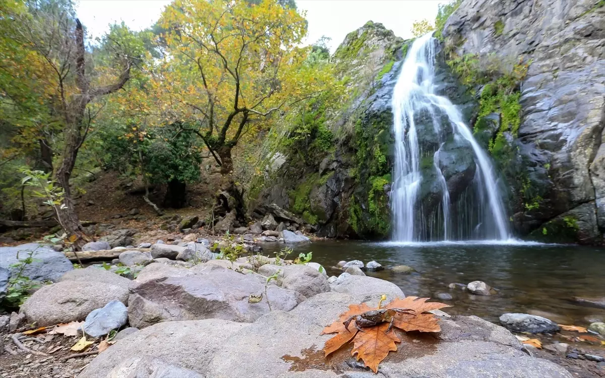 Yunt Dağları ve Türkmen Şelaleleri Sonbaharın Renk Cümbüşüyle Doğaseverleri Ağırlıyor