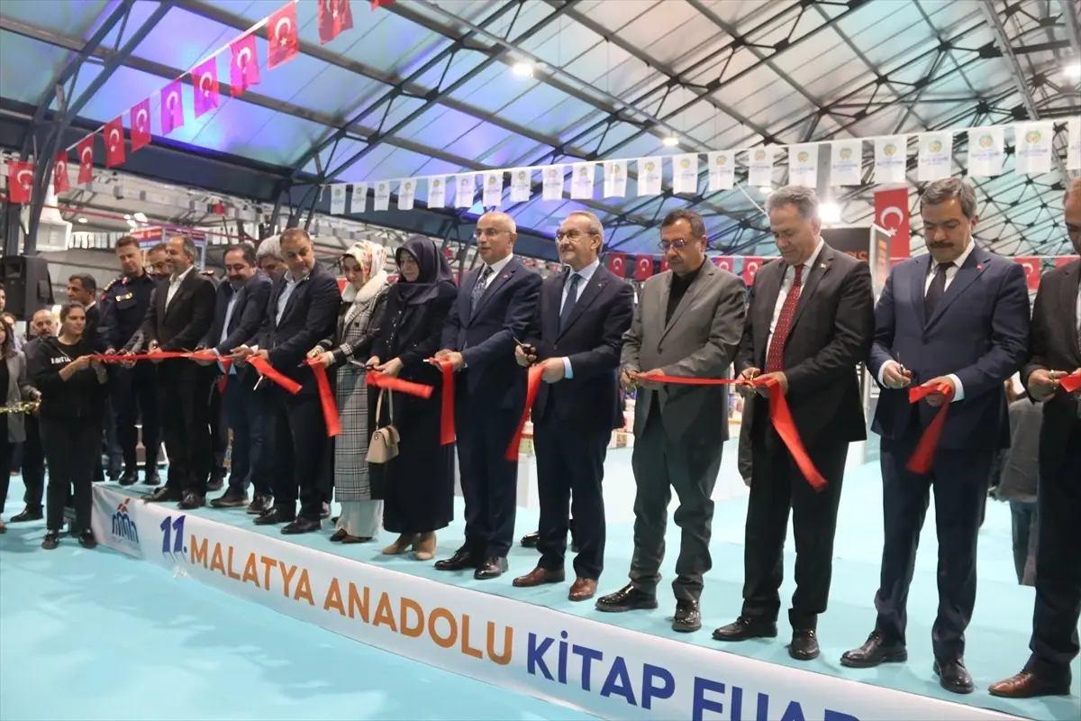 11. Malatya Anadolu Kitap Fuarı Açıldı