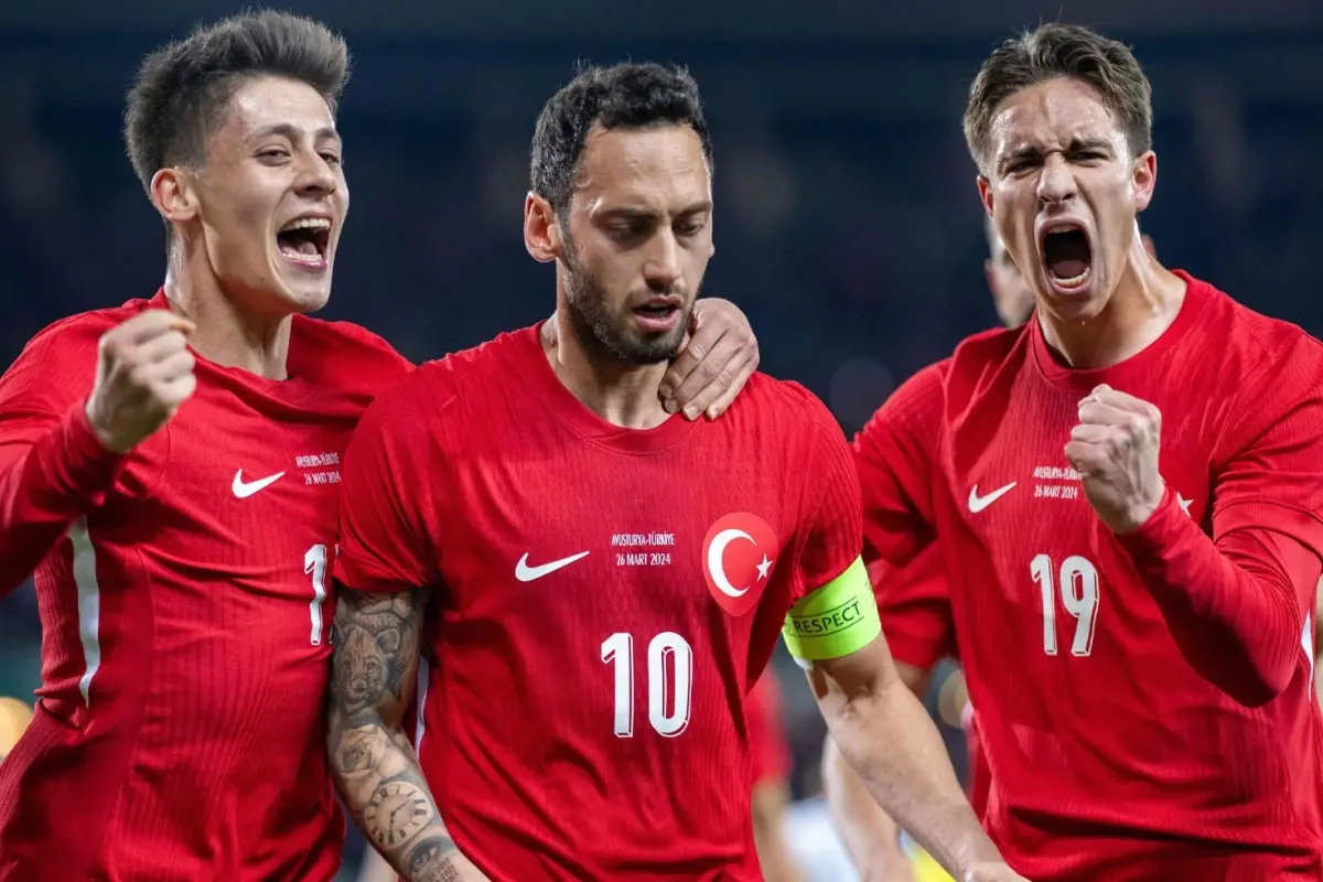 ''2025 yılının en iyi futbolcusu'' adayları açıklandı! Listede bir de Türk var