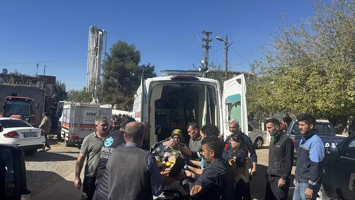 Adıyaman'da Camide Göçük: 6 Kişi Kurtarıldı