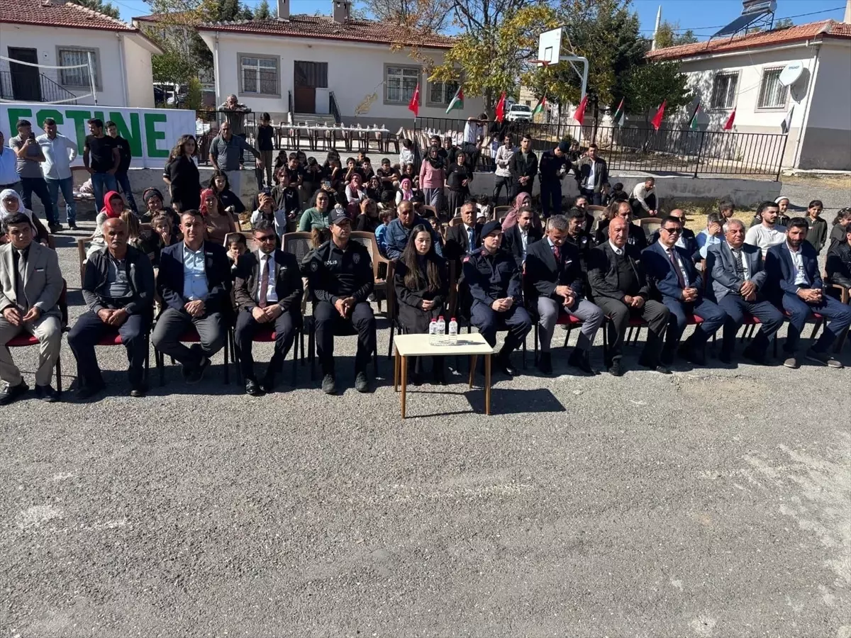 Malatya'nın Arguvan ilçesinde Gazze'ye destek kermesi düzenlendi