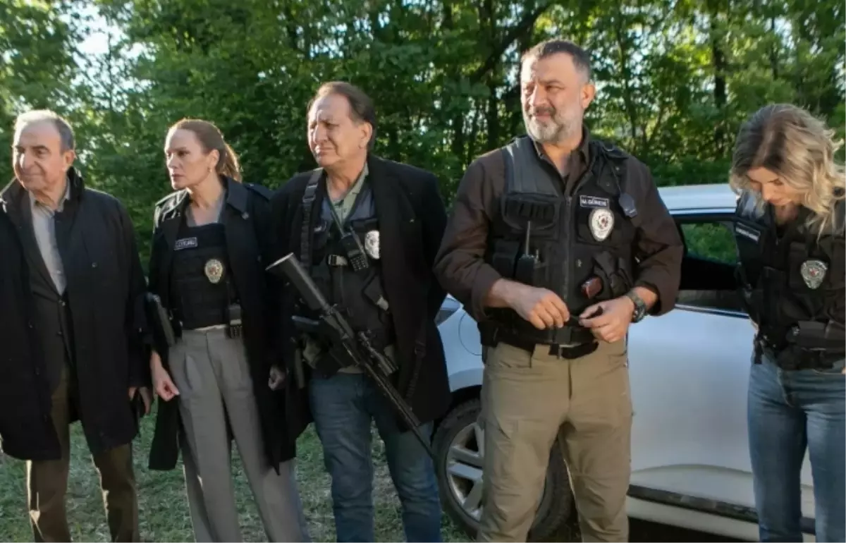 Arka Sokaklar CANLI izleme linki var mı?