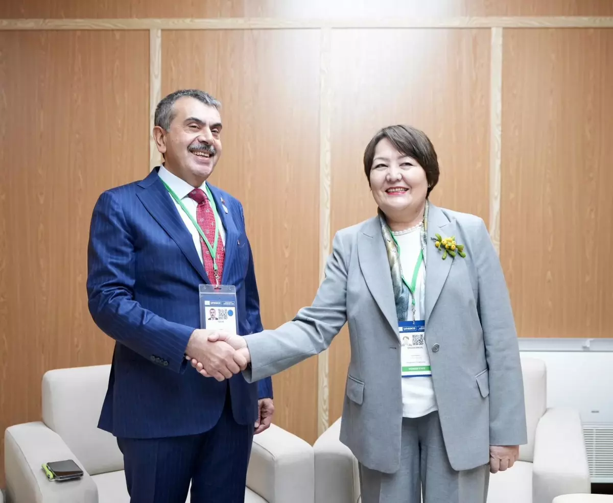 Bakan Tekin, 'UNESCO 43'üncü Genel Konferansı' kapsamında eğitim bakanlarıyla ikili görüşmeler gerçekleştirdi