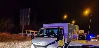 Bilecik'te Otomobil-Kamyonet Çarpışması: 2 Yaralı