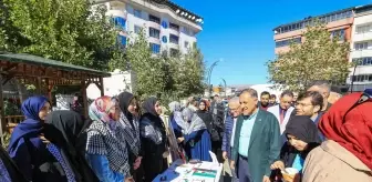 Bingöl'de Gazze'ye Destek Hayır Çarşısı Düzenlendi