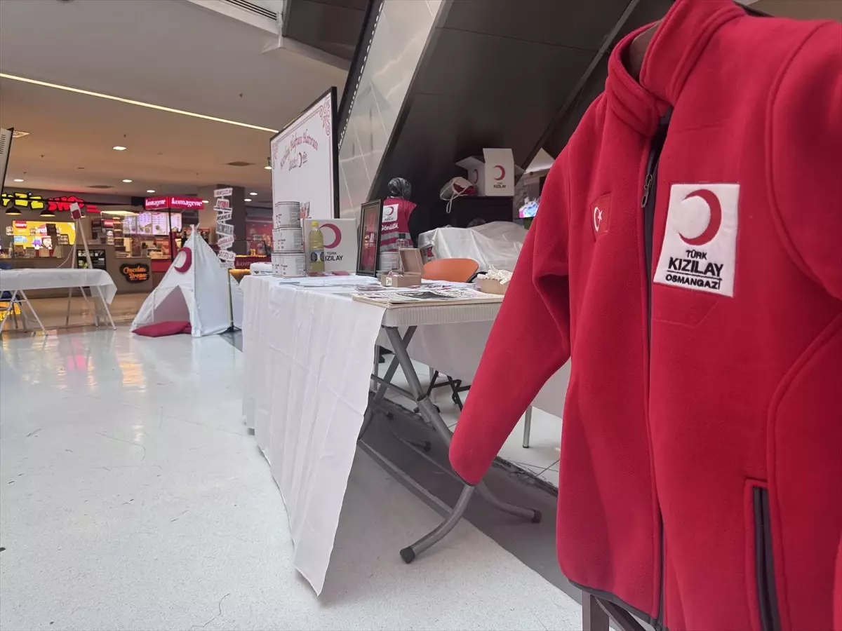 Bursa'da Kızılay Haftası ile Çocuklara İyilik ve Dayanışma Anlatılıyor