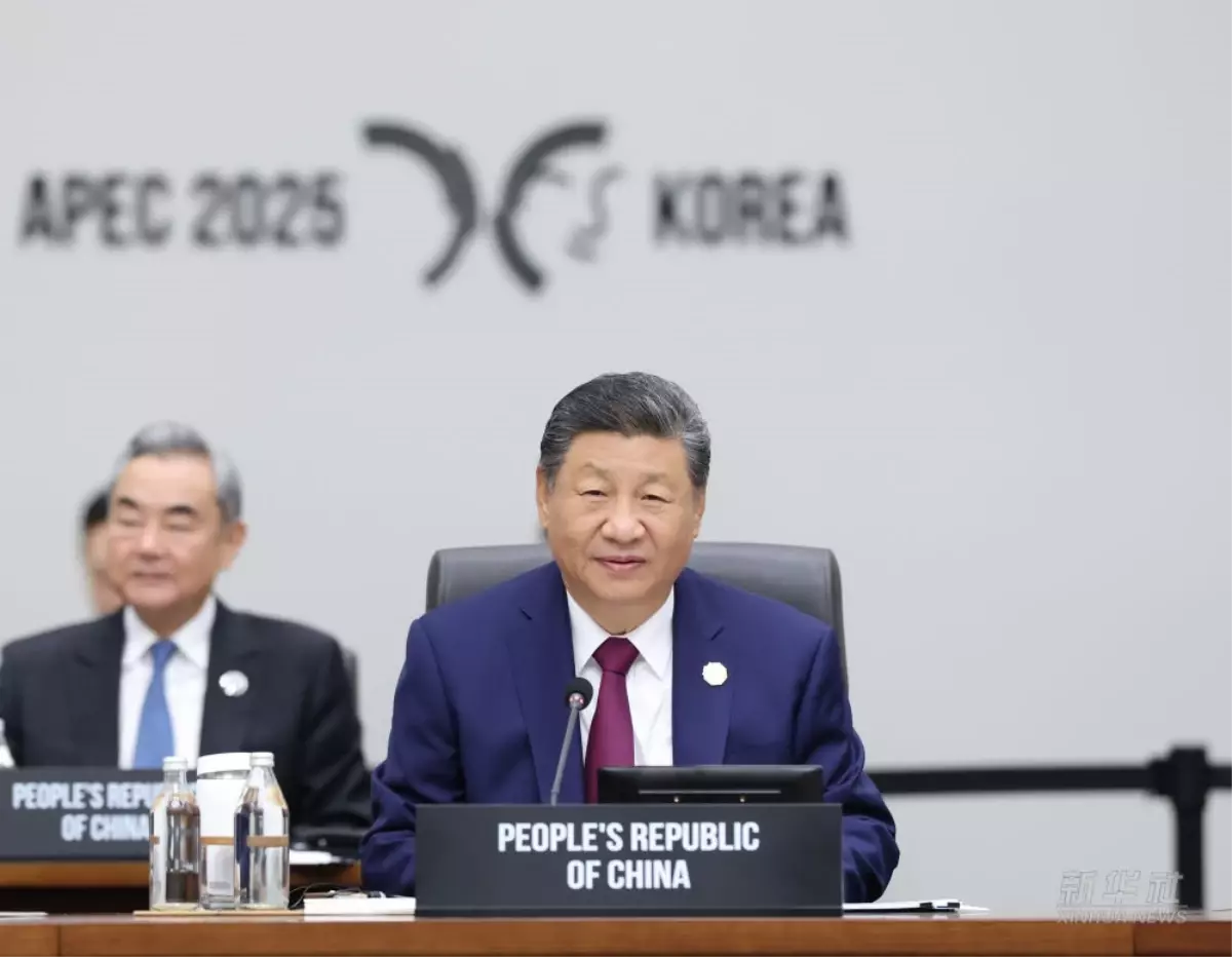 Şi Cinping APEC Zirvesi'nde Çin'in Ekonomik Politikasını Vurguladı