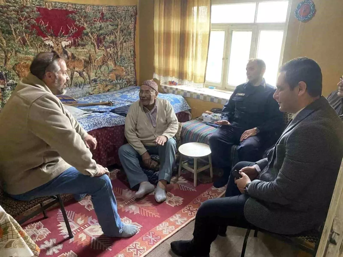 Osmaneli Kaymakamı, Cumhuriyetle Yaşayan Vatandaşları Ziyaret Etti