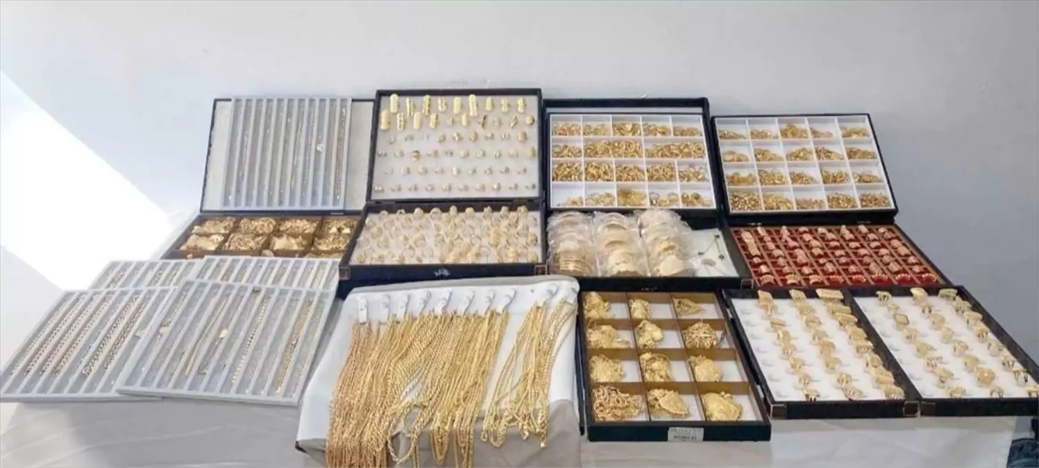 Diyarbakır'da 7,5 Kilogram Kaçak Altın Ele Geçirildi