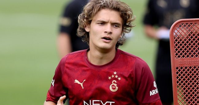 Efe Akman kimdir, kaç yaşında, nereli? Efe Akman hangi takımda oynuyor?