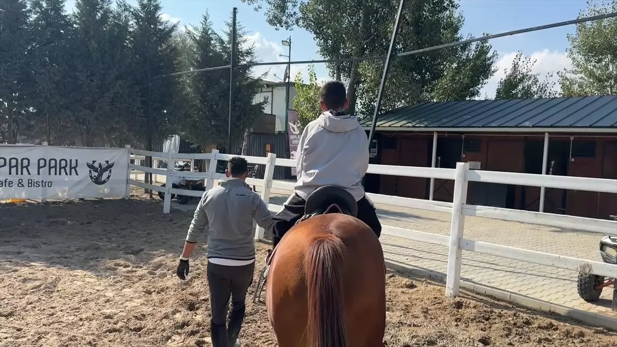 Eskişehir'de Sokakta Çalıştırılan Çocuklara Eğitim Desteği