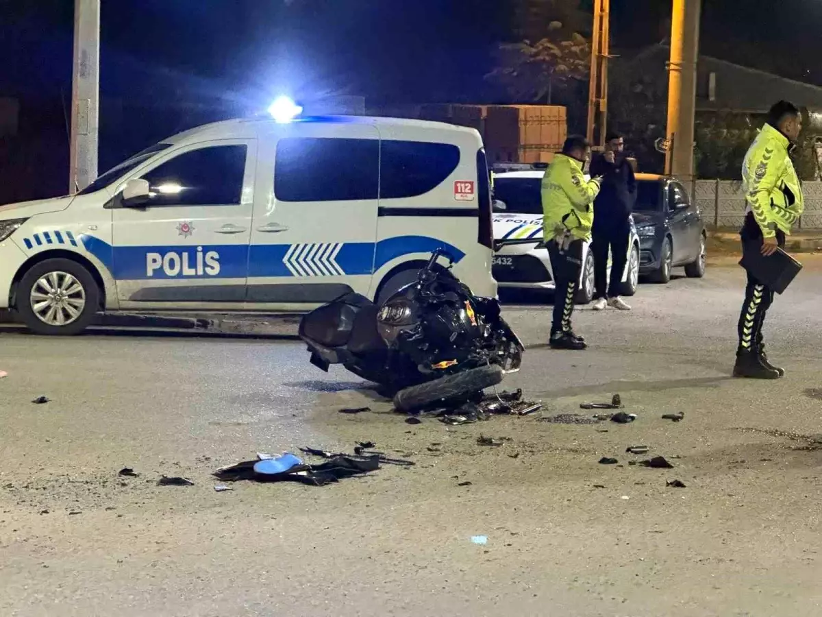 Iğdır'da Motosiklet-Otomobil Kazası: 2 Yaralı