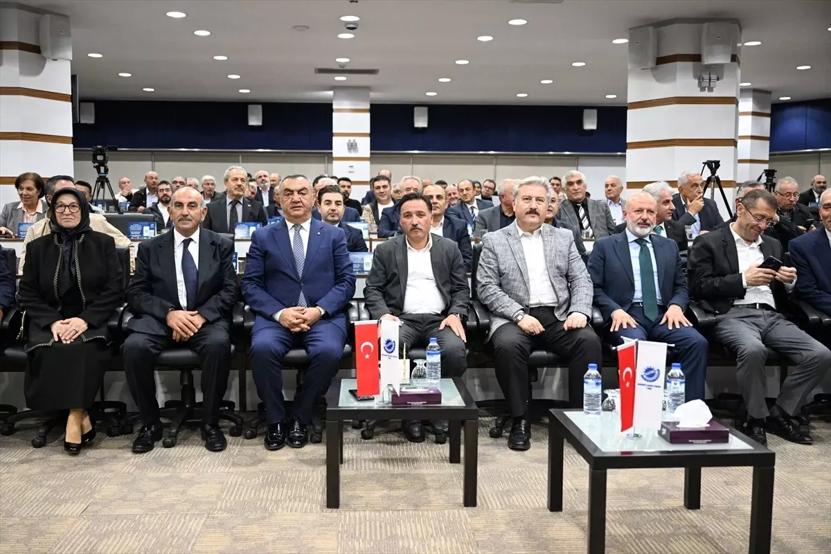 Kayseri'de Yılın Ahisi Ali Rıza Güldüoğlu'na Ödül Töreni.