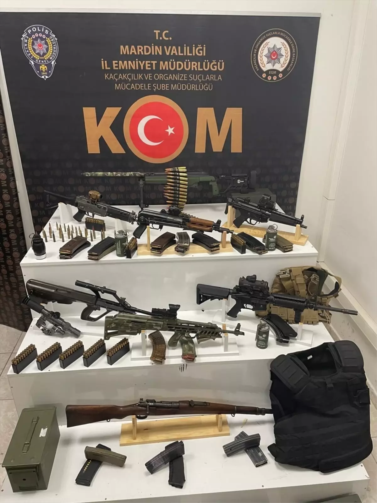 Mardin'de Silah Kaçakçılığı Operasyonu: 8 Uzun Namlulu Silah ve Mühimmat Ele Geçirildi