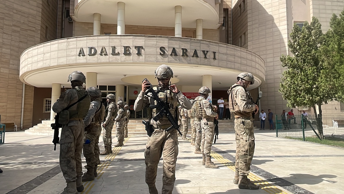 Şanlıurfa'da Uyuşturucu Operasyonu: 23 Gözaltı
