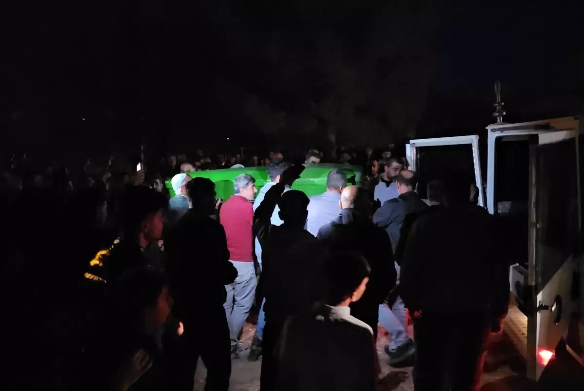 Siirt'te Aile İçinde Kanlı Olay: Hamile Kadın ve Amca Öldürüldü