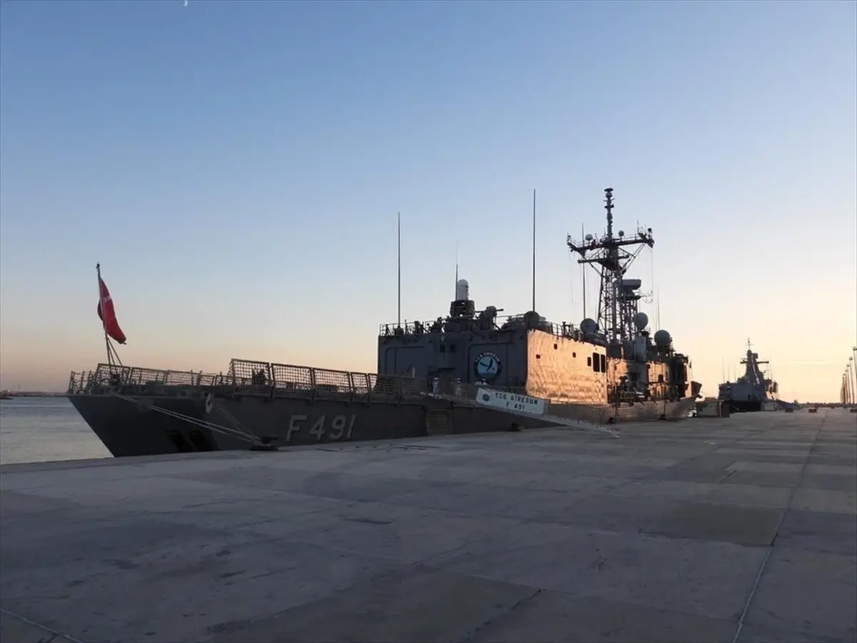 TCG Giresun Mısır'da Cumhuriyet Bayramı'nı Kutladı