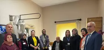 Tokat Valisi Köklü'nün eşi Yasemin Köklü'den rahatsızlanan şehit babasına ziyaret